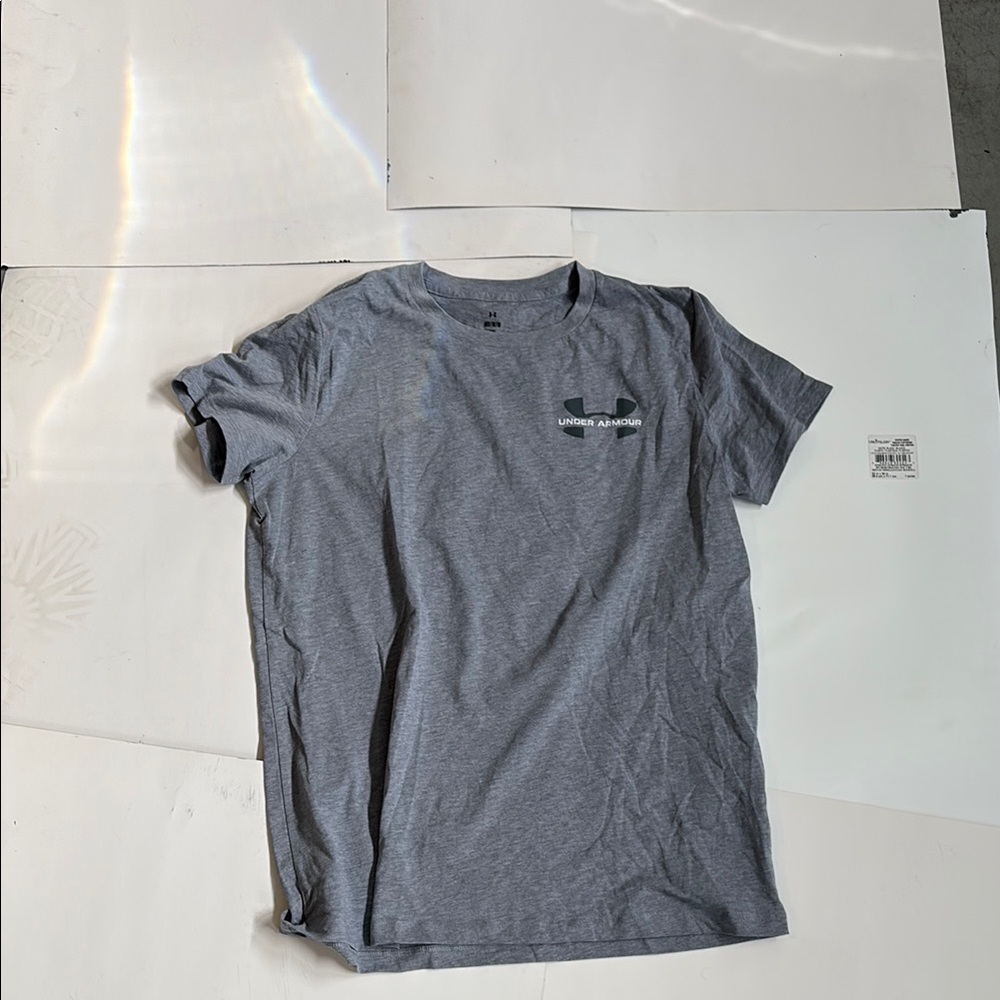 Under Armour Women’s Gray T-Shirt